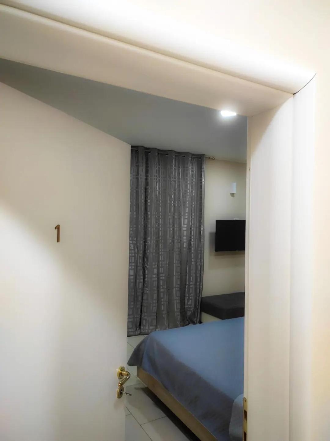 76 Avenue Suites Wi-Fi - Shuttle Reggio di Calabria Eksteriør bilde