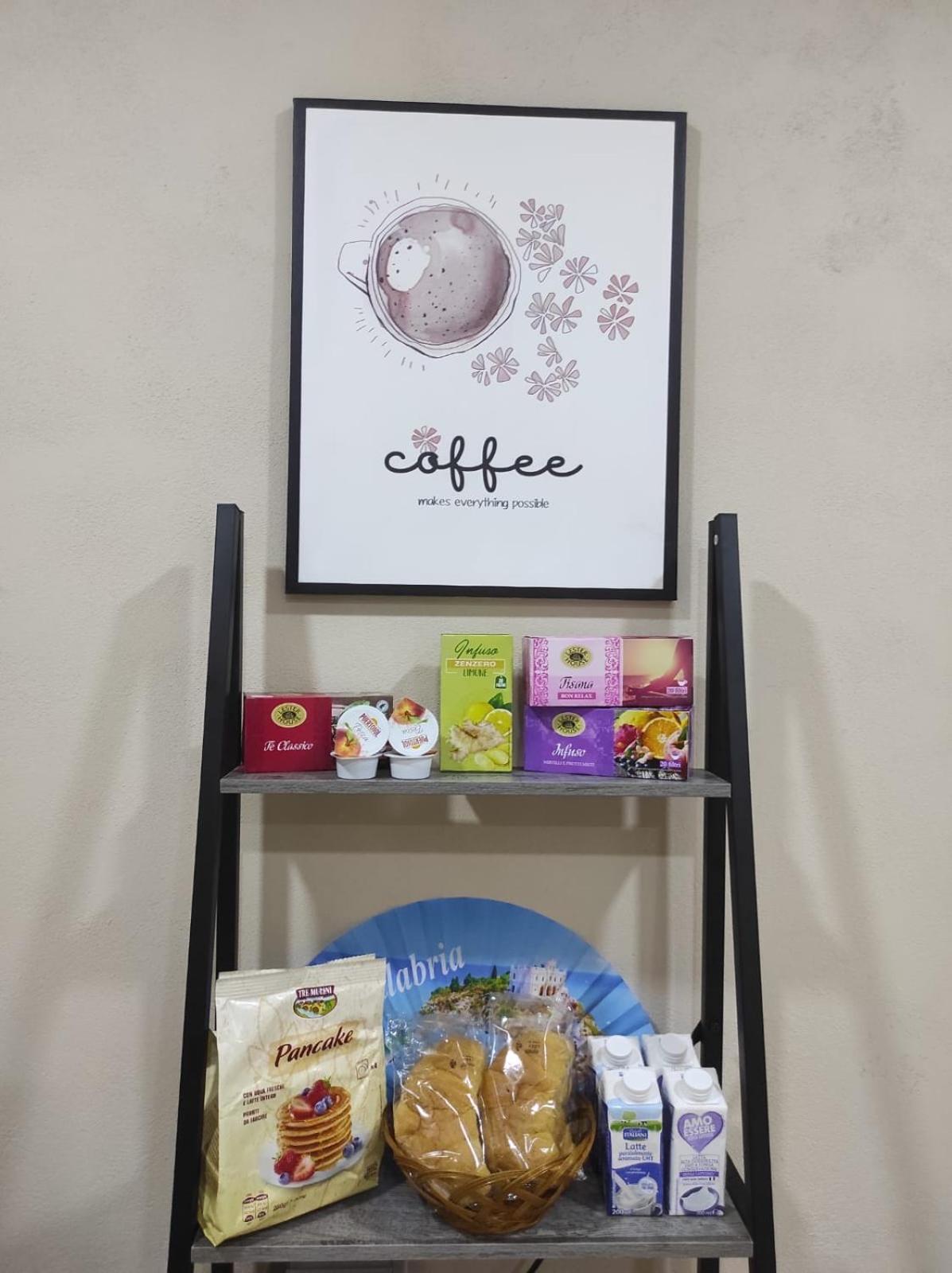 76 Avenue Suites Wi-Fi - Shuttle Reggio di Calabria Eksteriør bilde